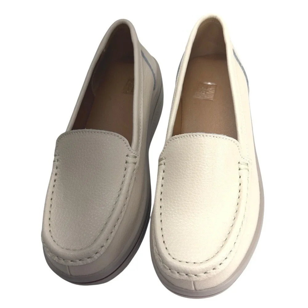 Comfortable Cream Leather Loafer Shoes‎ Women Size 41 Slip On Casual Comfort